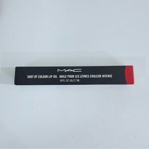 NEW MAC Shot of Colour Lip Oil - Whirled Tour